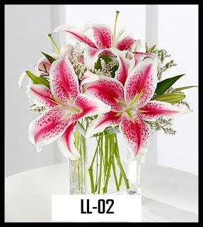 Lili In Vase