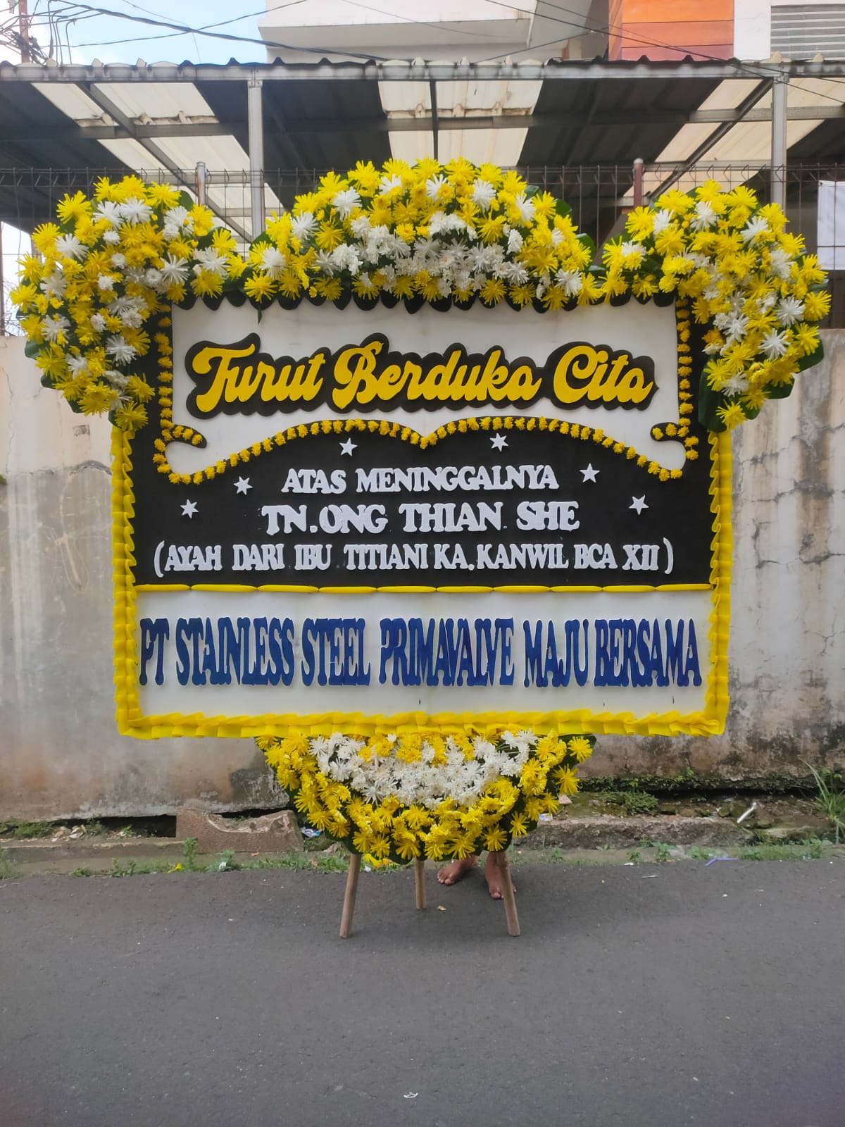 Toko Bunga terdekat dari Rumah Duka St Borromeus Bandung